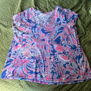 Lilly Pulitzer pink, blue and purple Etta v/neck - Size  XLarge